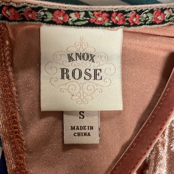 Knox Rose Women's' Small top/blouse, Dusty pink, shimmery velour, sleeveless - Picture 2 of 7